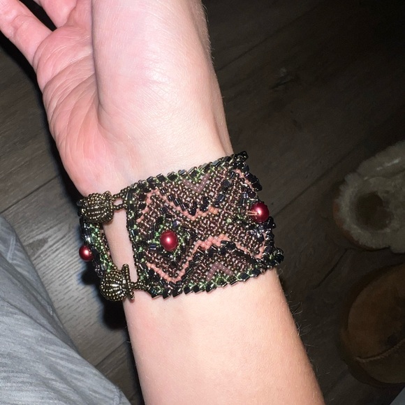 Love Heals green and purple beaded bracelet - Picture 5 of 6